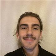 Pianiste (super sympa) au sein du Conservatoire de Strasbourg en Jazz, je propose des cours de piano pour débutants !